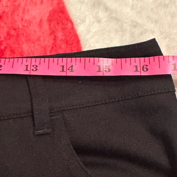 Market & Spruce Women's Black Cropped Pants - Picture 5 of 11